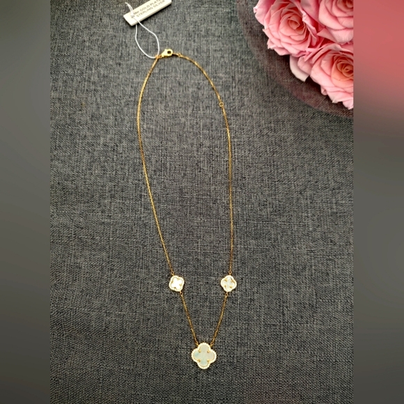 Rachel Zoe White Clover Necklace 18K Gold Plated Sterling NWT - Picture 1 of 5